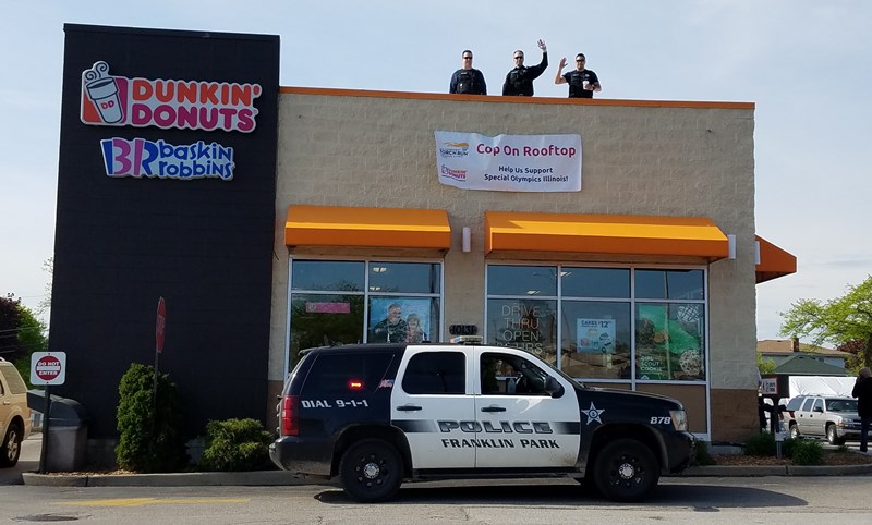 Franklin_Park_Cop_on_the_roof